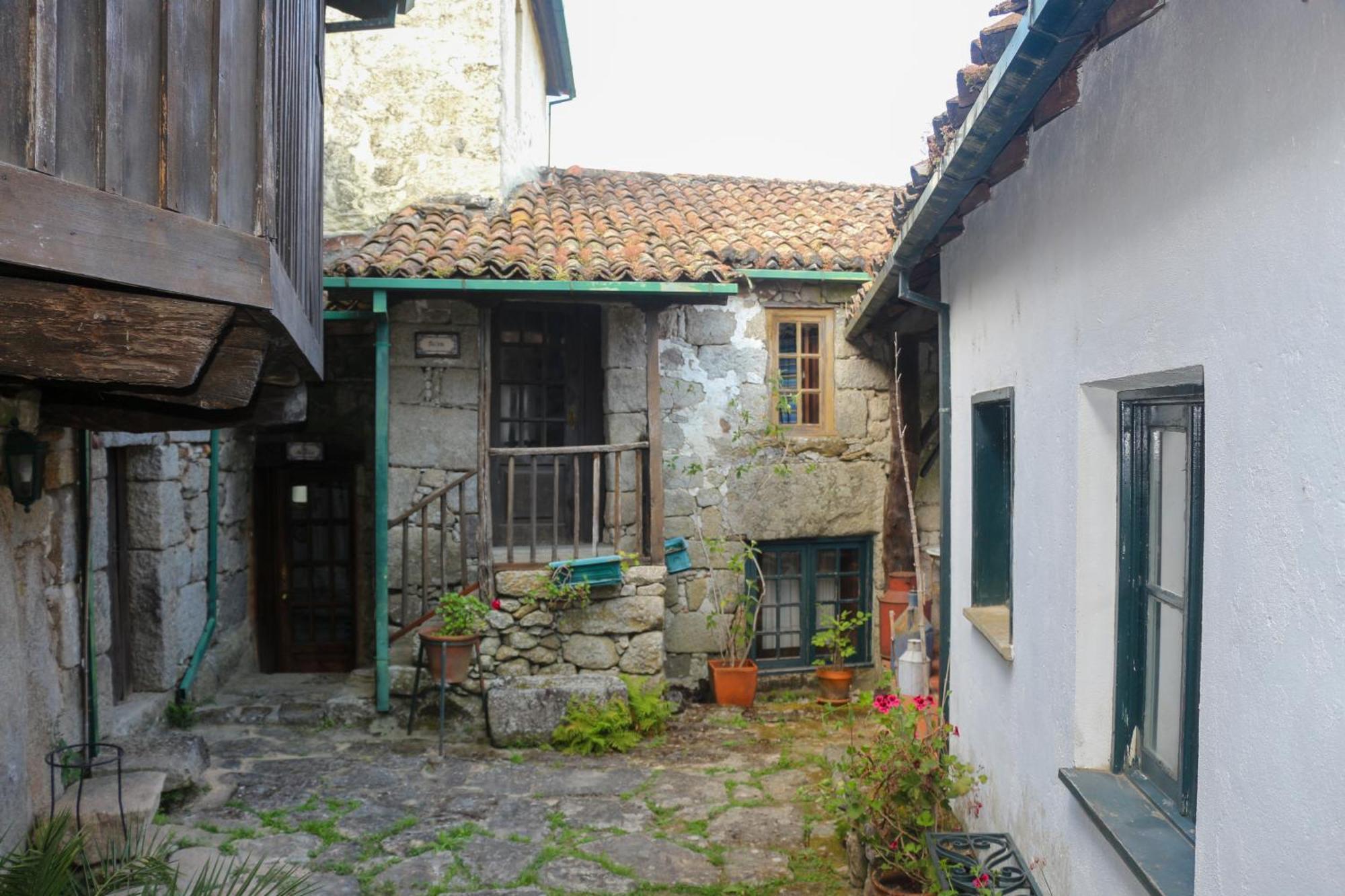 Casa Campo Das Bizarras Castro Daire Eksteriør bilde